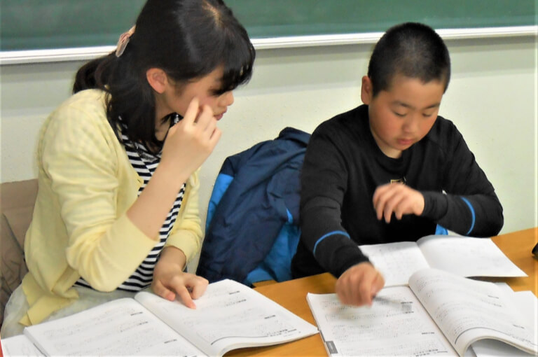 札幌豊平区の学習塾「現役予備校TANJI」の個別指導コースの授業風景